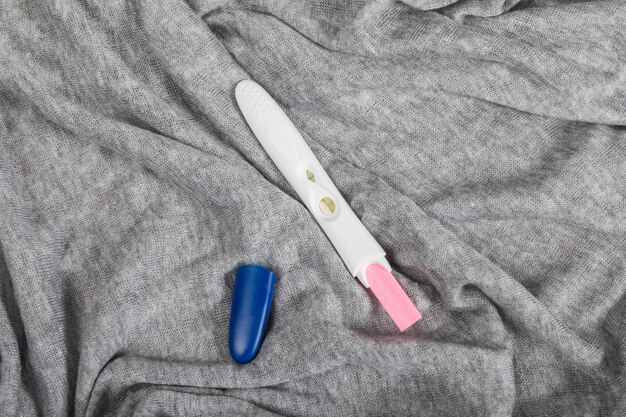 Free photo top view pregnancy test