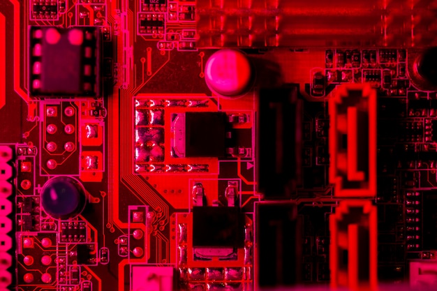赤をテーマにした回路基板の平面図