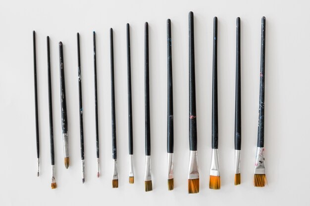 Top view of set of paint brushes