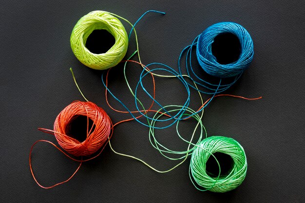 Free photo top view sewing thread