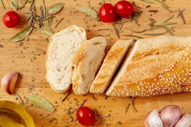 Top view slices of bread and tomatoes