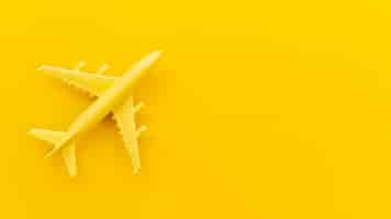무료 사진 상위 뷰 작은 노란색 비행기