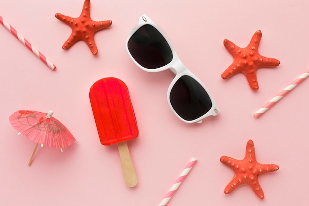 Free photo top view summer glasses with ice cream