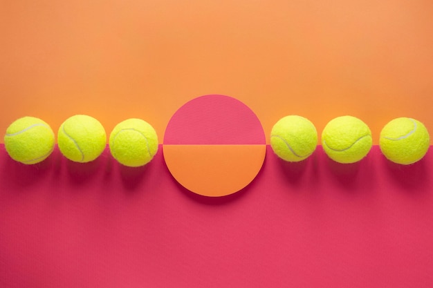 둥근 모양으로 테니스 공의 상위 뷰