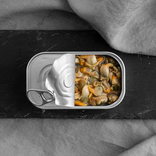 Top view tin can with food