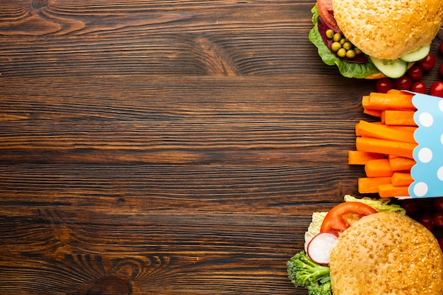 Vista dall'alto vegan fast food con spazio di copia