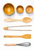 Free photo top view wooden kitchenware set