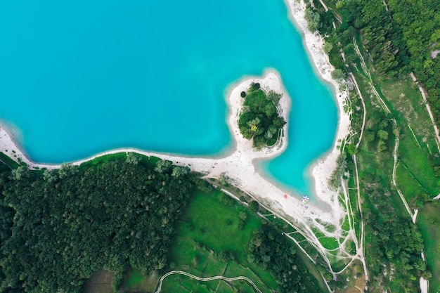 Free photo topdown shot of lake tenno in italy