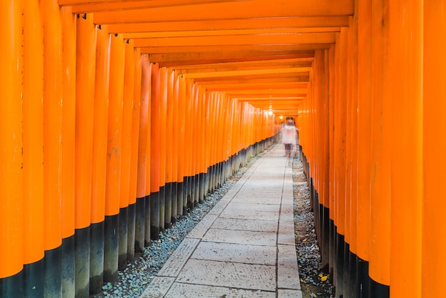 Tori gate