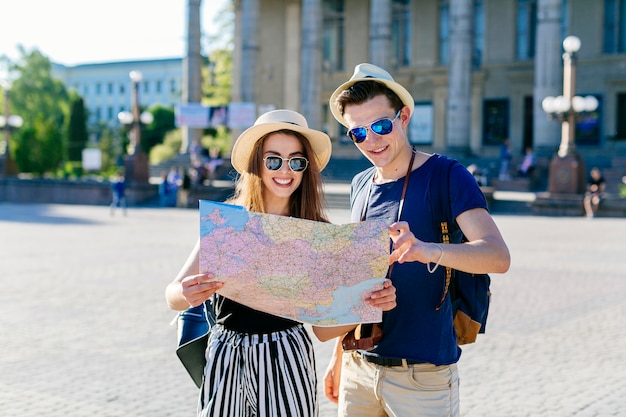 Tourist couple in city