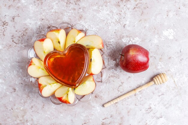 ユダヤ人の新年の伝統的な食べ物-RoshHashana。