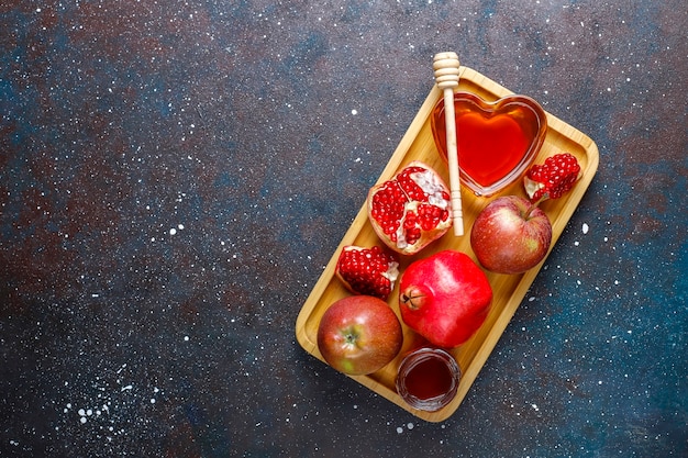 Cibo tradizionale del capodanno ebraico - rosh hashana.