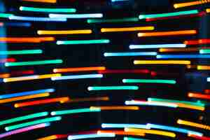 Foto gratuita sentieri di macchie di luce colorate