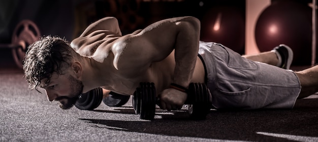 training cross fit in the gym