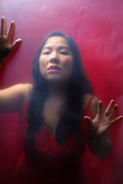 Free photo translucent and blurred portrait of woman