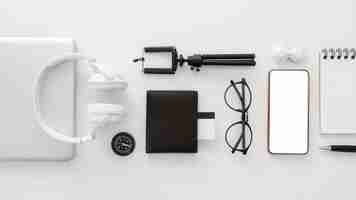 Free photo travel still life pack  flat lay