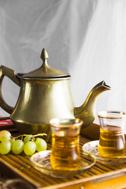 Tray of moorish tea with grapes