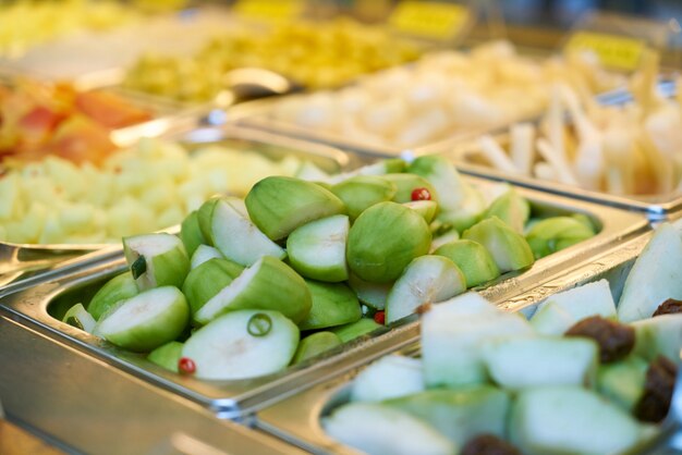 Trays with vegetables cutted in pieces