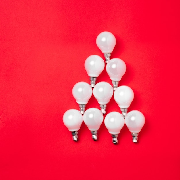 Free photo tree made of light bulbs