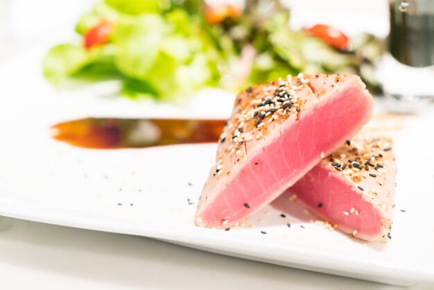 Tuna steak