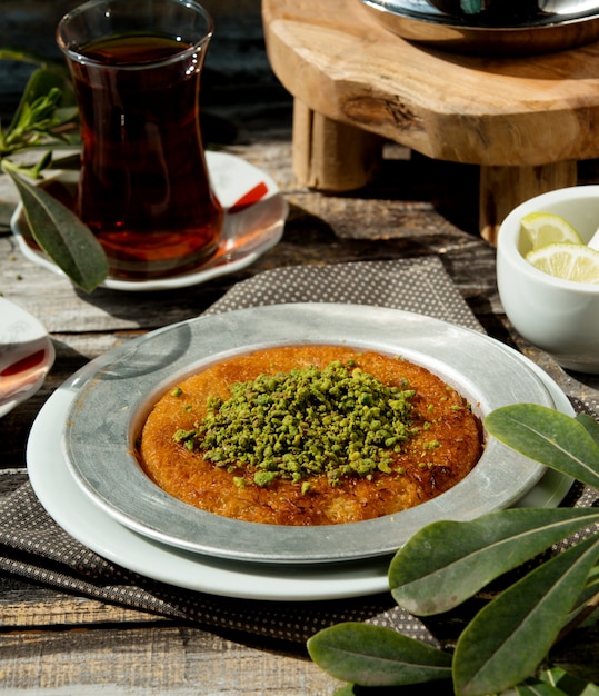 Turkish kunefe garnished with pistachio