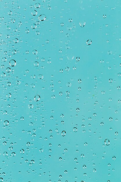 물 방울과 청록색 표면