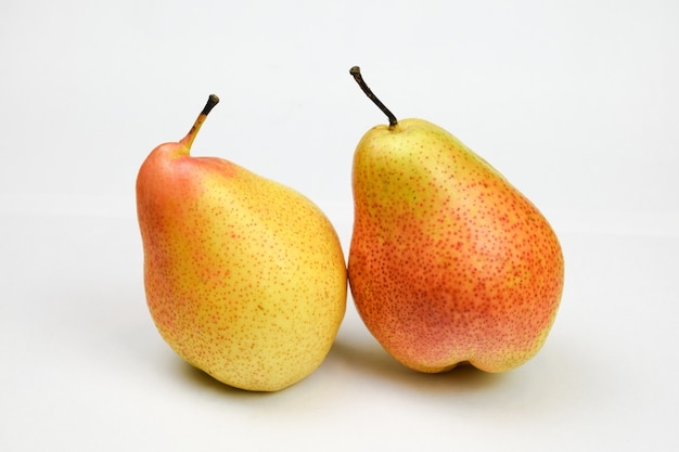 Free photo two pears