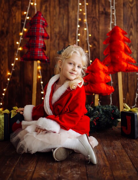 Two sister posing for picture during family photo shooting