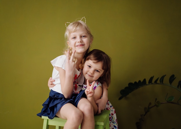 16 Adorable Pictures Of Real Brothers And Sisters At Indian Weddings