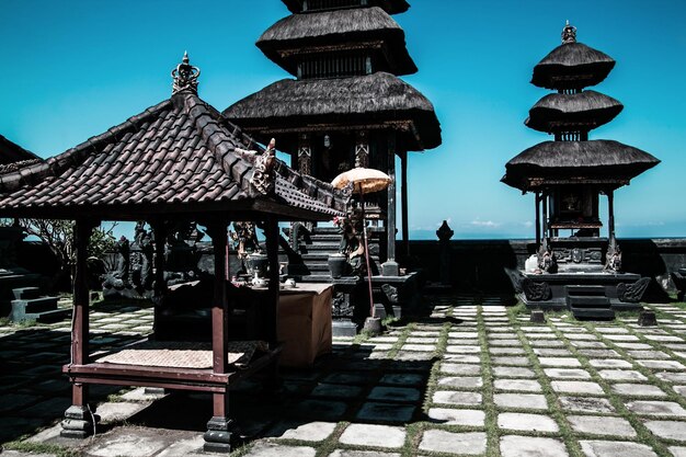 インドネシアのバリ島の典型的な古代建築