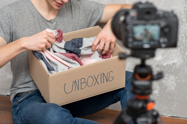 Free photo unboxing