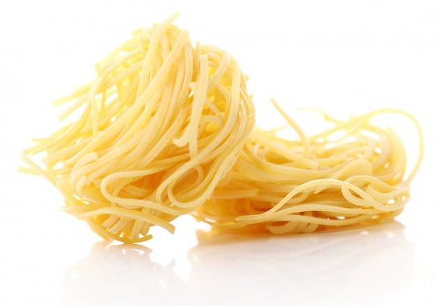 Free photo uncooked nest pasta