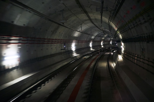 Underground tunnell with two tracks