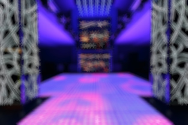 Unfocused entry disco colors