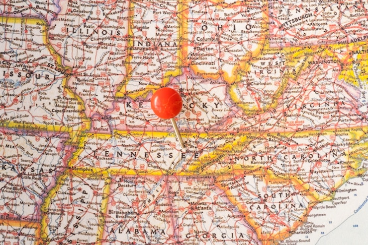 मुफ़्त फोटो united states of america map and red pinpoint
