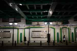 Foto gratuita paesaggio urbano della città di tokyo durante la notte