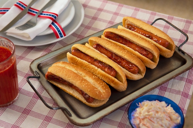 Foto gratuita celebrazione della festa del lavoro degli stati uniti con hot dog