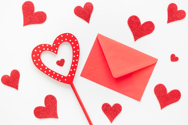 Free photo valentines day red envelope with hearts