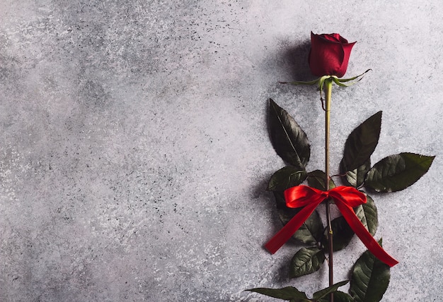 День Святого Валентина, женский день матери, подарок красной розы