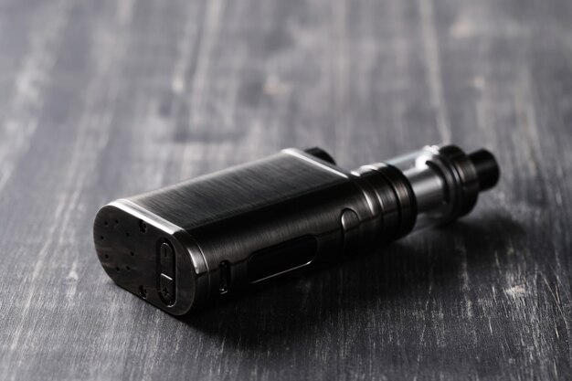 Vaping device e-cigarette