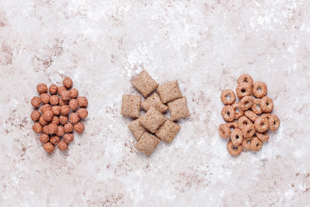 Foto gratuita vari cereali per la colazione