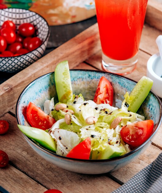 Vegetable salad with black eyed peas