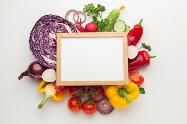 Vegetables arrangement with frame