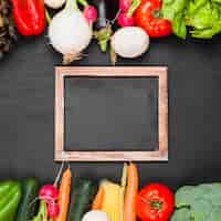 Free photo vegetables and slate