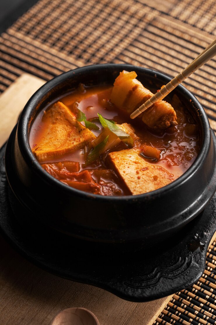 따뜻한 김치찌개 한 그릇