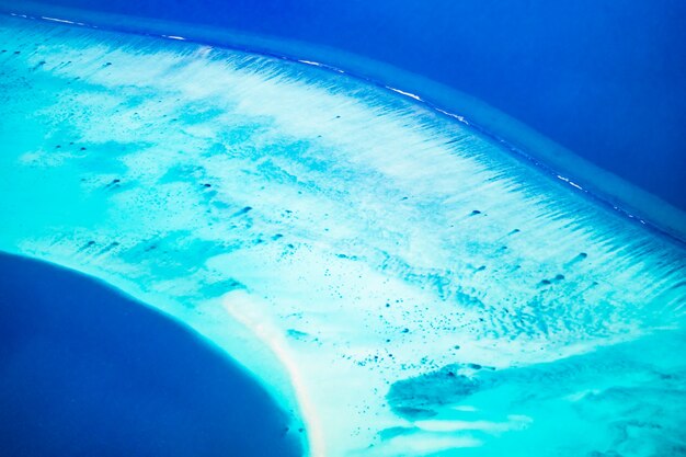 ビューの海岸島の風景の旅