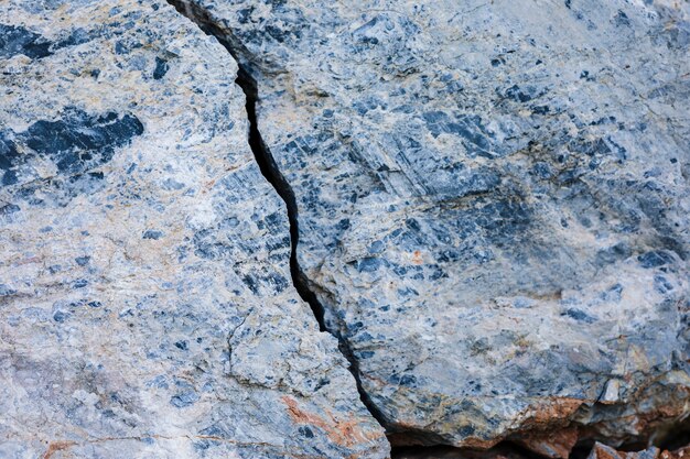 View of cracked between rock