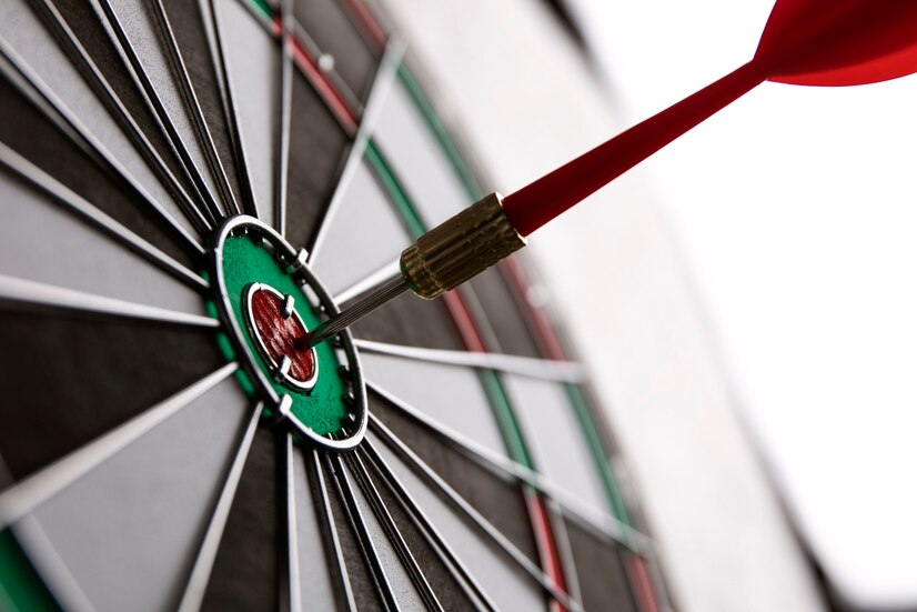 Free Photo View of dartboard with bullseye arrow points