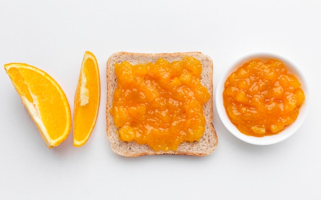 Foto gratuita sopra la vista deliziosa marmellata sul pane