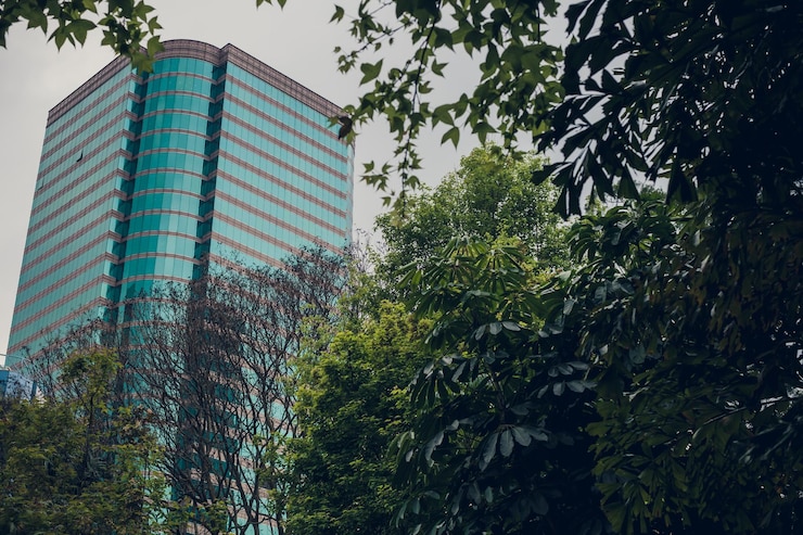 Free Photo view of high rises from hong kong park in hong kong china